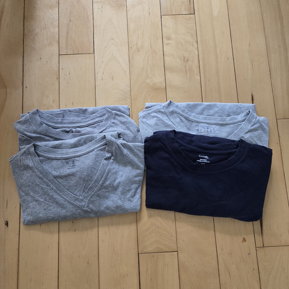 GAP Light Gray T-Shirt